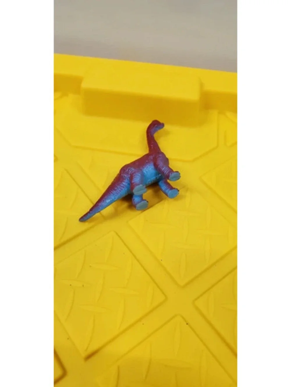 Vintage Plastic Dinosaur Toy Figure Brachiosaurus Sauropod Red Blue Miniature